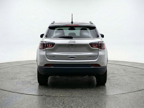 Used 2025 Jeep Compass Limited AWD/4WD image 7