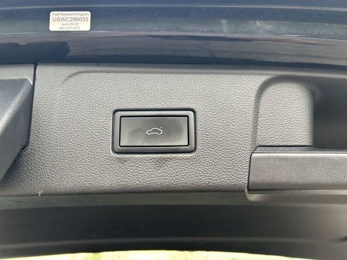 Used 2023 Volkswagen Atlas SE w/ Panoramic Sunroof Package AWD/4WD image 28