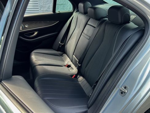 Used 2021 Mercedes-Benz E 350 4MATIC Sedan image 23