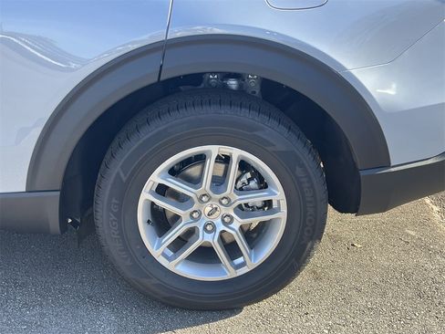 New 2026 Ford Explorer Active image 26