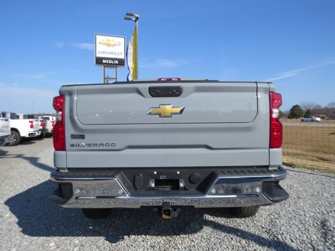 Used 2024 Chevrolet Silverado 1500 W/T w/ WT Value Package image 25