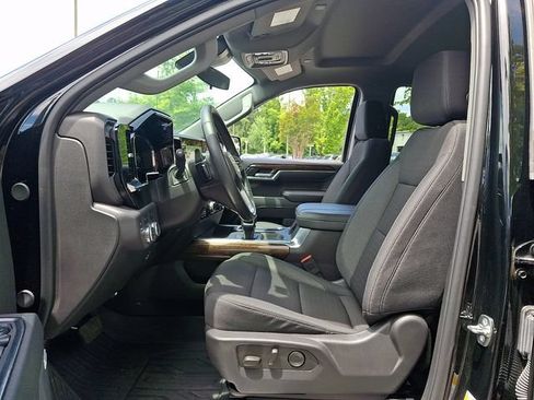 Used 2025 GMC Sierra 1500 Elevation w/ Preferred Package AWD/4WD image 13