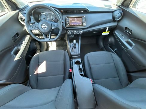 New 2025 Nissan Kicks Play S image 24