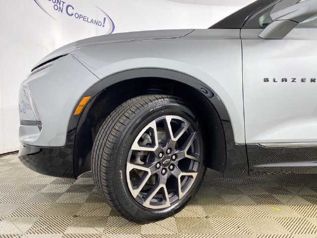Certified 2023 Chevrolet Blazer RS w/ Enhanced Convenience Package AWD/4WD image 31