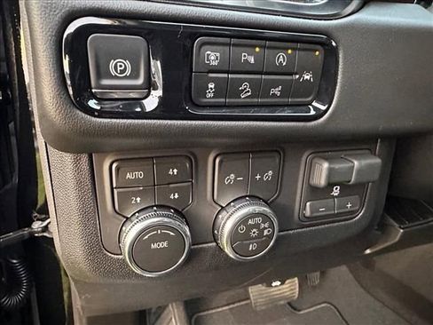 New 2026 GMC Yukon XL Elevation image 29