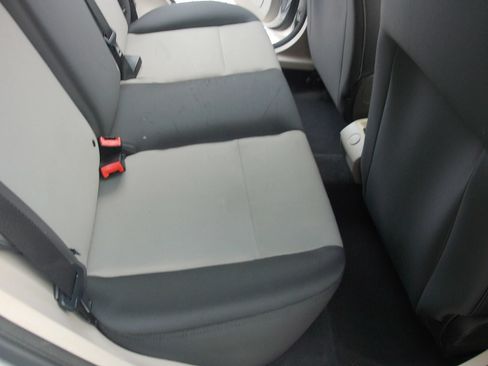 Used 2012 Ford Fiesta S FWD image 32