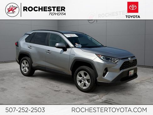 Used 2020 Toyota RAV4 XLE w/ All Weather Liner Package AWD/4WD image 1