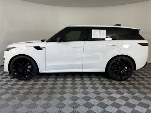 New 2026 Land Rover Range Rover Sport Dynamic SE AWD/4WD image 3