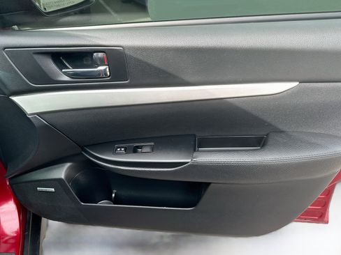 Used 2012 Subaru Outback 2.5i Premium AWD/4WD image 29