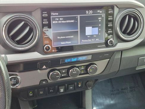 Used 2022 Toyota Tacoma TRD Sport w/ Technology Package RWD image 12