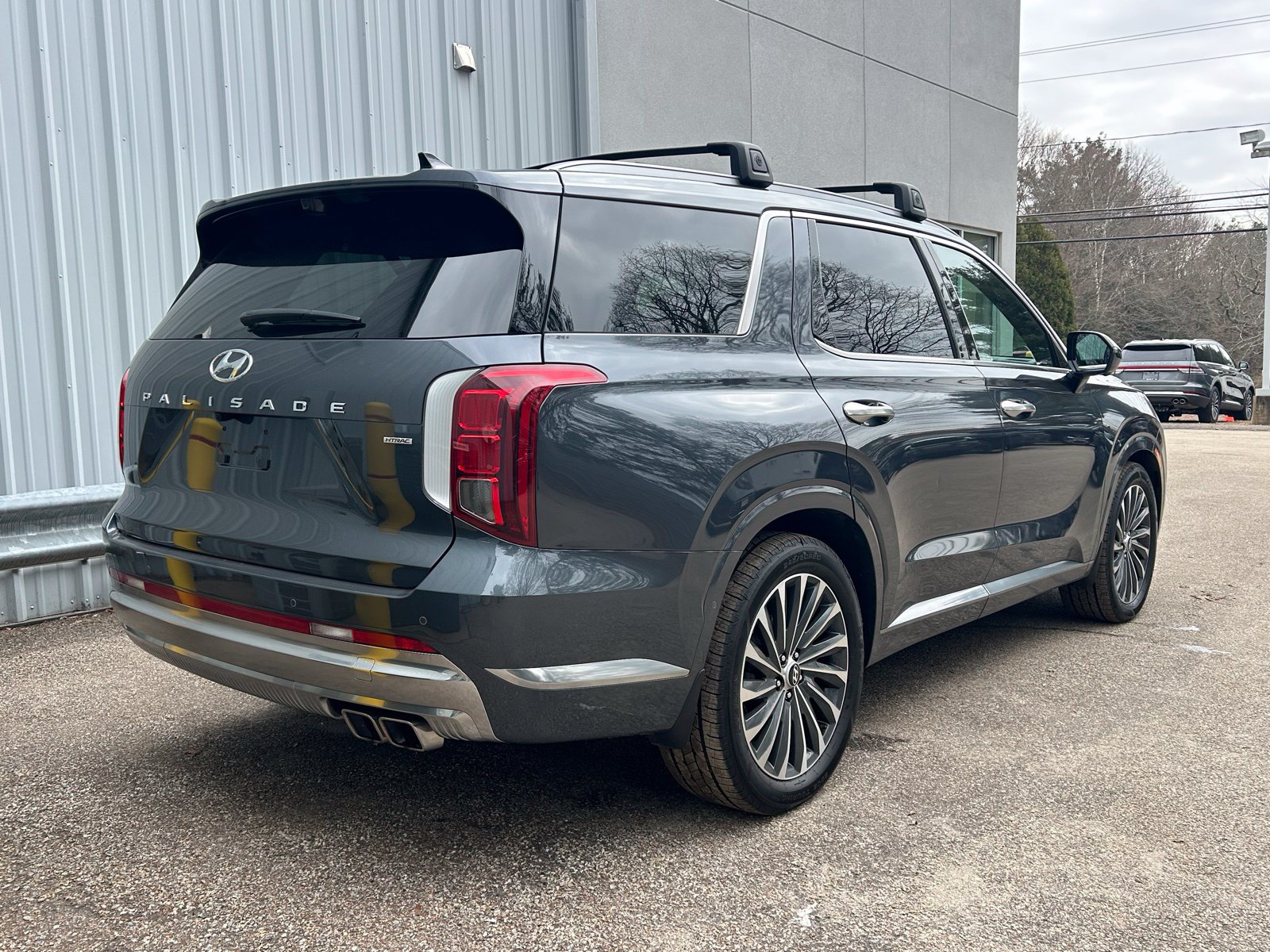 Used 2024 Hyundai Palisade Calligraphy AWD/4WD image 4