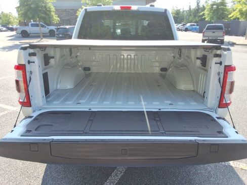 Used 2021 Ford F150 Lariat w/ Equipment Group 502A High AWD/4WD image 17