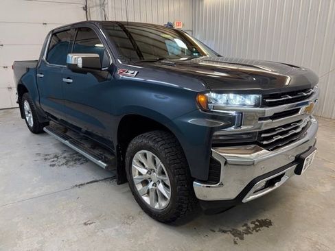 Used 2021 Chevrolet Silverado 1500 LTZ image 2