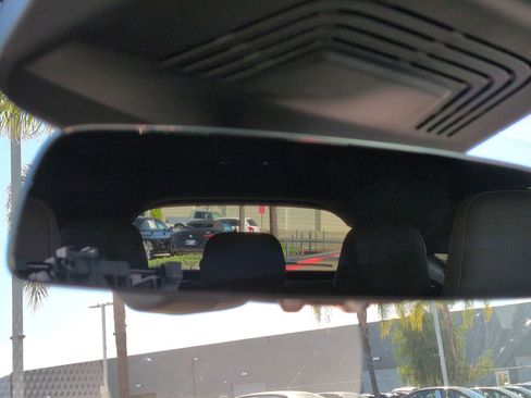 Used 2024 BMW iX xDrive50 w/ Sport Package image 27