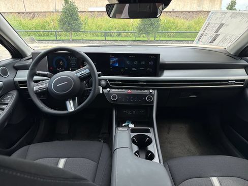 New 2026 Hyundai Sonata SEL FWD image 16