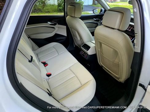 Used 2021 Audi e-tron Premium w/ Convenience Plus Package image 36