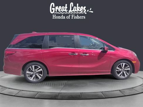 Certified 2024 Honda Odyssey Touring image 6
