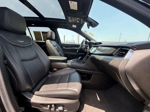 Used 2023 Cadillac XT6 Premium Luxury AWD/4WD image 30