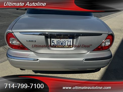 Used 2004 Jaguar XJ8 image 11