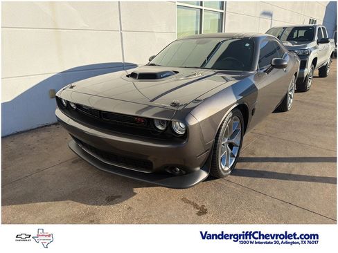 Used 2019 Dodge Challenger R/T w/ Plus Package image 1