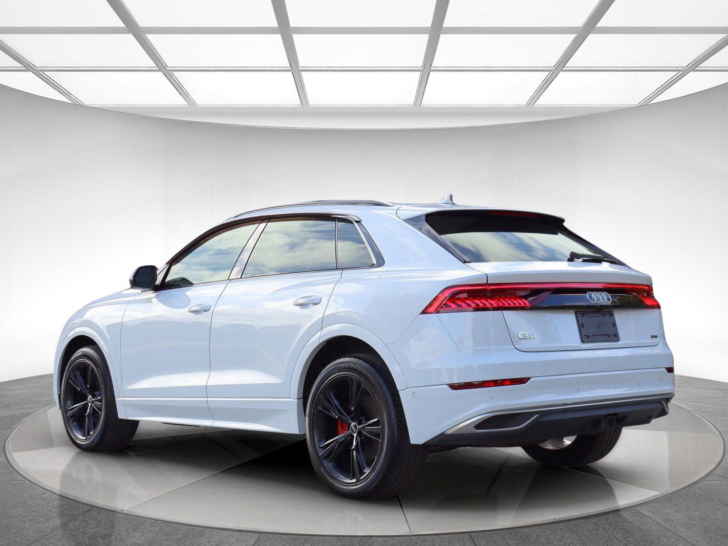 Used 2023 Audi Q8 Premium w/ Convenience Package AWD/4WD image 8