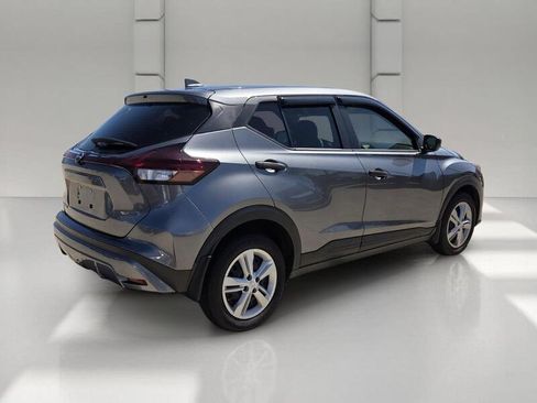 Used 2024 Nissan Kicks S FWD image 5