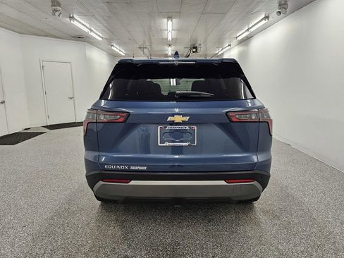 Used 2025 Chevrolet Equinox LT FWD image 5
