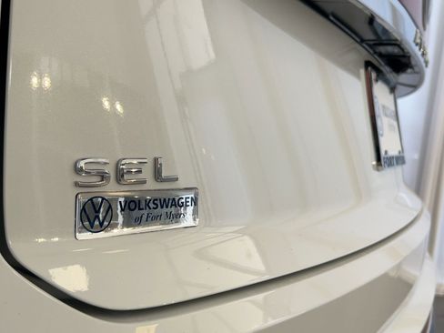 New 2026 Volkswagen Atlas Cross Sport SEL Premium R-Line image 40