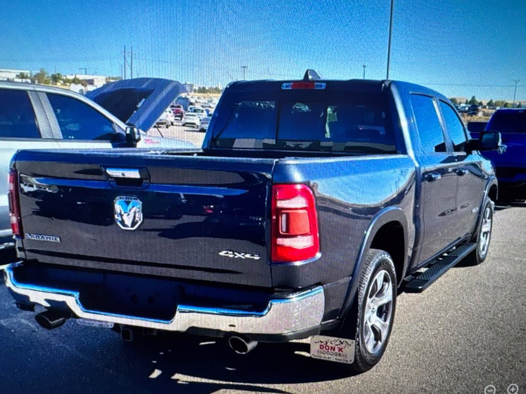 Used 2019 RAM 1500 Laramie AWD/4WD image 3