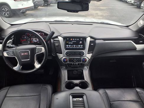 Used 2016 GMC Yukon SLT RWD image 3