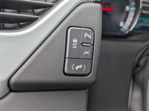 Used 2018 GMC Yukon SLT AWD/4WD image 27