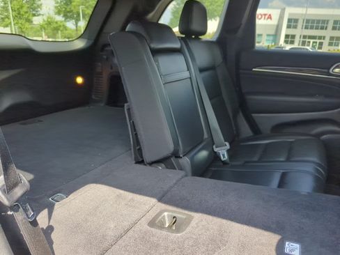 Used 2018 Jeep Grand Cherokee Overland AWD/4WD image 28