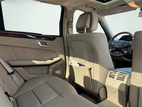 Used 2013 Mercedes-Benz E 350 Sedan image 25