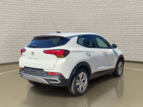 Used 2024 Buick Encore GX Preferred w/ Comfort Package FWD image 5
