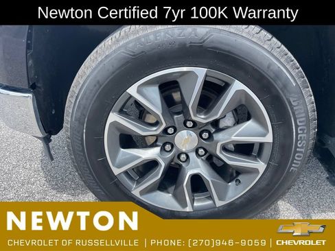 Used 2023 Chevrolet Silverado 1500 LT AWD/4WD image 42