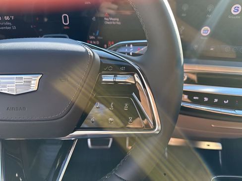 New 2026 Cadillac Lyriq Signature Luxury image 31