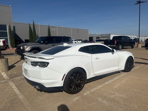 Used 2021 Chevrolet Camaro ZL1 image 6