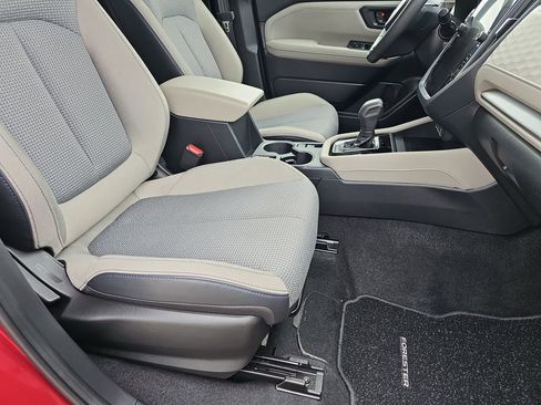 Certified 2025 Subaru Forester Premium AWD/4WD image 13