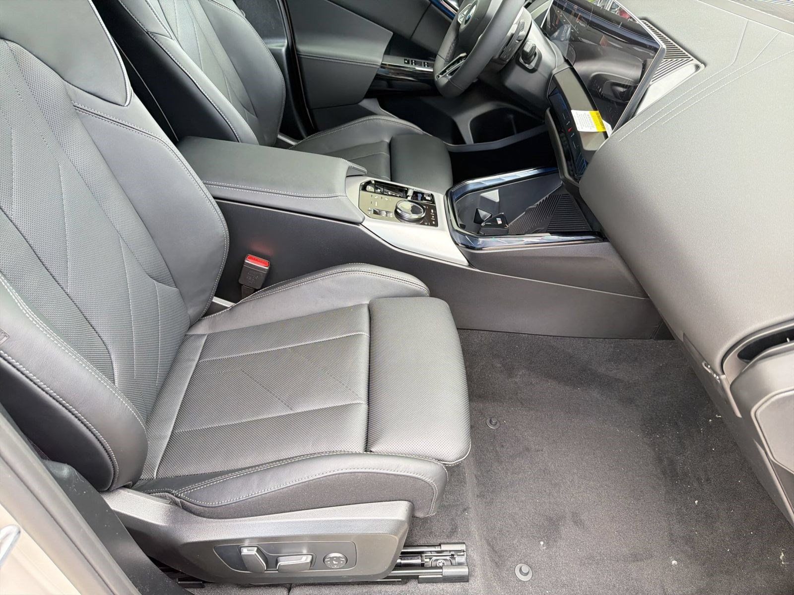Used 2026 BMW X3 xDrive30i w/ Premium Package AWD/4WD image 24