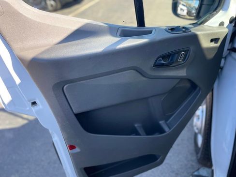 Used 2023 Ford Transit 250 Low Roof AWD w/ Exterior Upgrade Package image 15