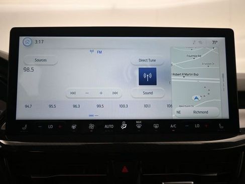 Used 2023 Ford Escape ST-Line w/ Tech Pack #1 AWD/4WD image 15