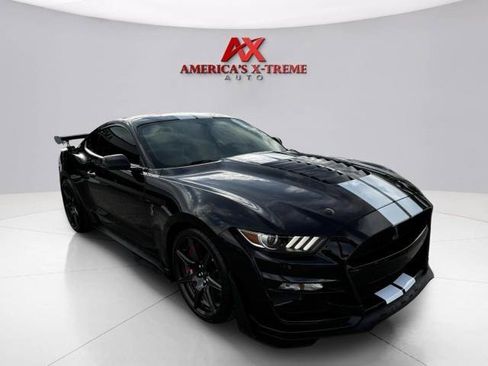 Used 2021 Ford Mustang Shelby GT500 w/ Carbon Fiber Track Pack RWD image 9
