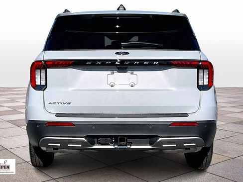 New 2026 Ford Explorer Active w/ Active Comfort Package RWD image 4