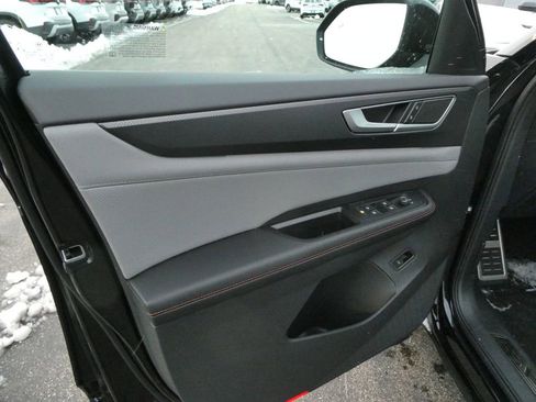 New 2026 Volkswagen Atlas Peak Edition AWD/4WD image 24