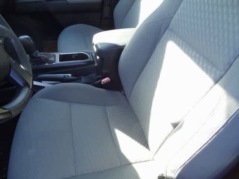 Used 2022 Toyota Tacoma SR image 8