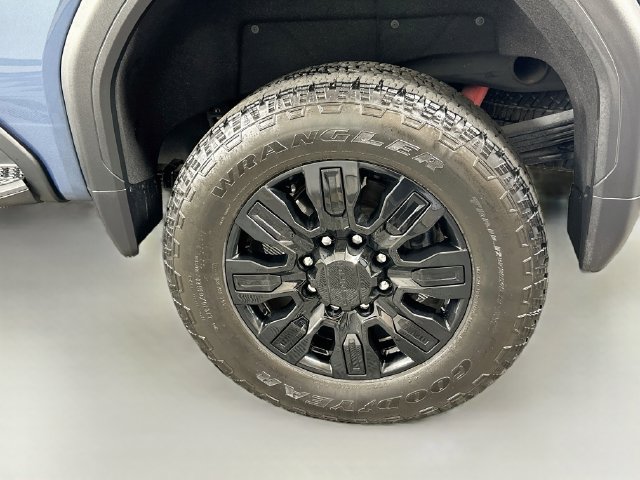 Used 2025 GMC Sierra 2500 Denali Ultimate AWD/4WD image 31