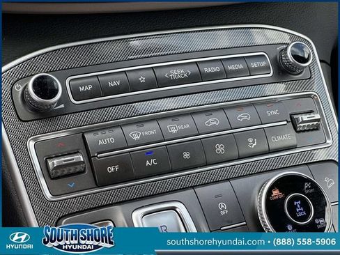 Certified 2023 Hyundai Santa Fe SEL AWD/4WD image 33