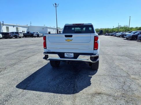 Used 2025 Chevrolet Silverado 2500 LTZ w/ LTZ Premium Package AWD/4WD image 27