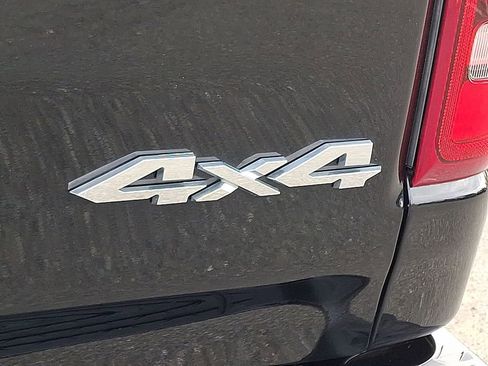 Used 2022 RAM 1500 Limited w/ Body Color Bumper Group image 30