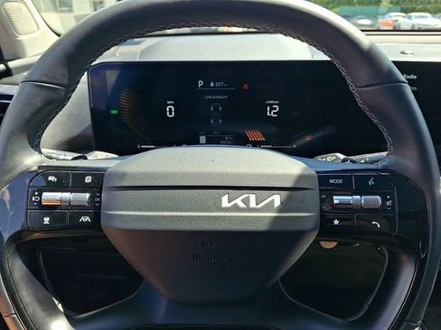 Certified 2026 Kia Sorento EX w/ EX Premium Package AWD/4WD image 19